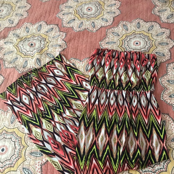 Trixxi Dresses & Skirts - Geometric tribal strapless maxi dress S